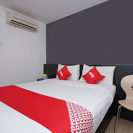 Oyo 90106 Sindbad Hotel Куала-Лумпур Екстер'єр фото